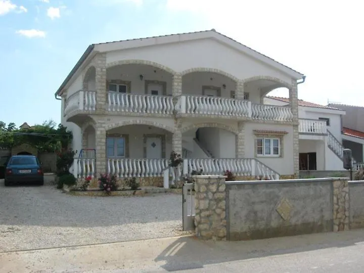 Apartmani Stjepan Veselko Vir Apartment